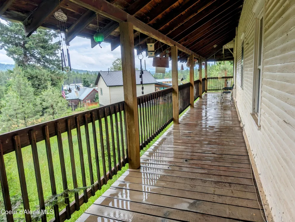 6702 Kelso Lake Road Athol, ID 83801