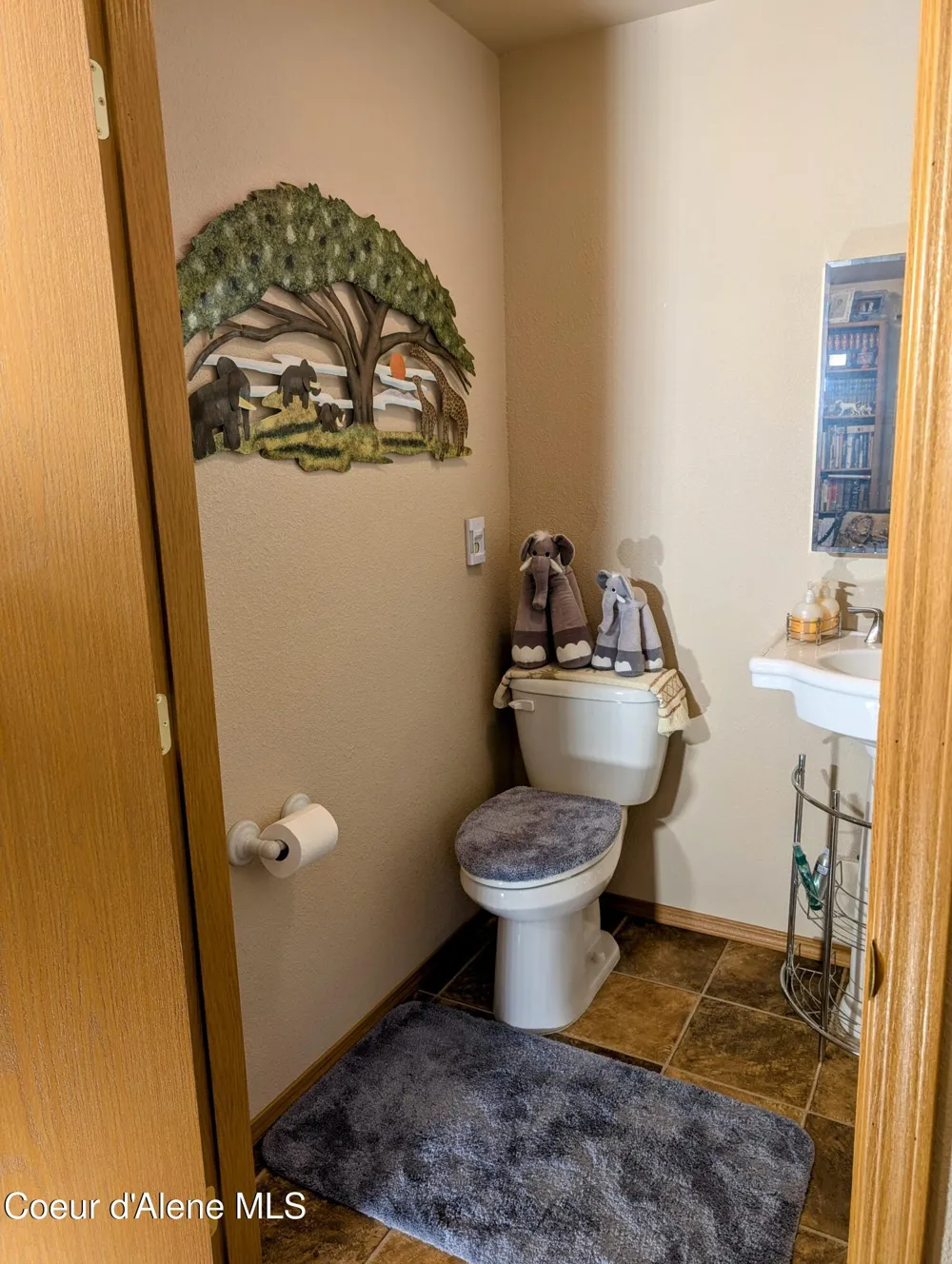 6702 Kelso Lake Road Athol, ID 83801