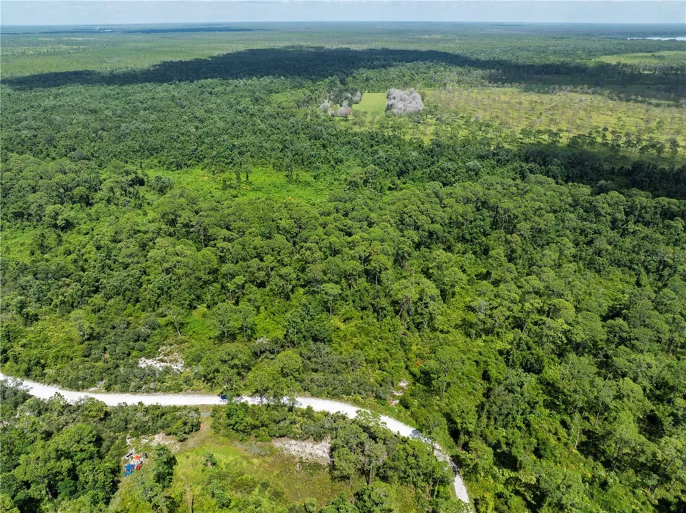 2641 BEAR RUN S Frostproof, FL 33843