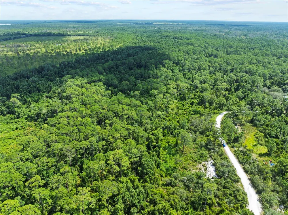 2641 BEAR RUN S Frostproof, FL 33843