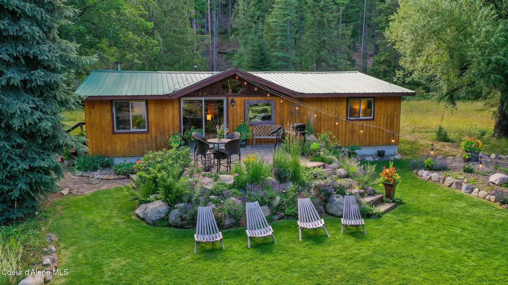 430 Nordman Nordman, ID 83848