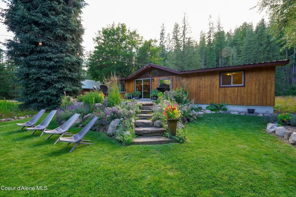 430 Nordman Nordman, ID 83848