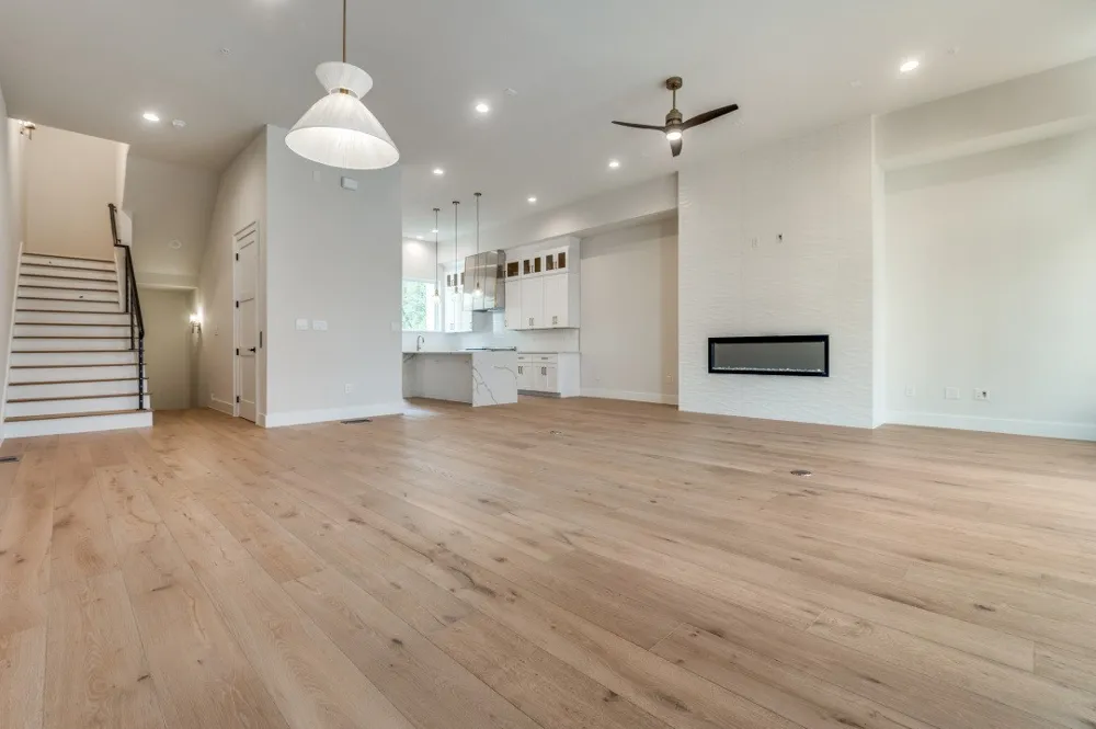 250 E Dallas Road #119 Grapevine, TX 76051