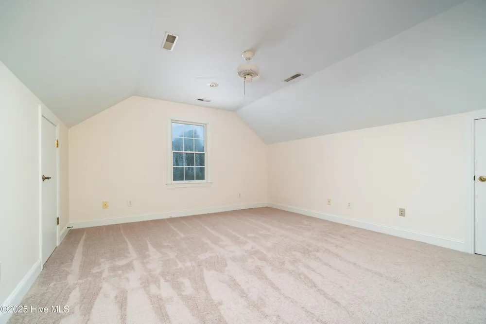 5529 Sandpiper Drive Oriental, NC 28571