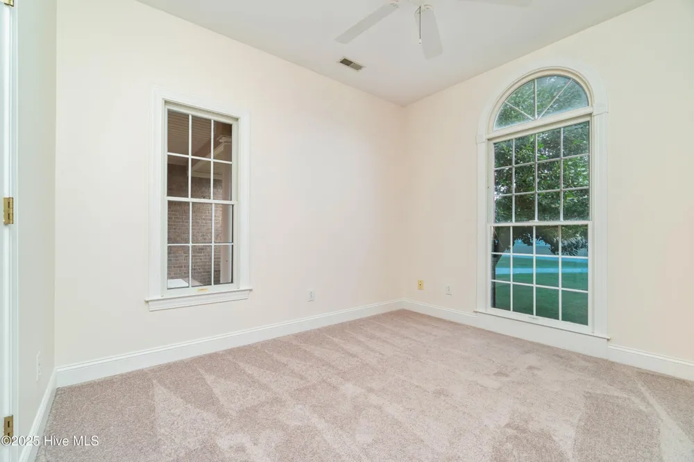 5529 Sandpiper Drive Oriental, NC 28571