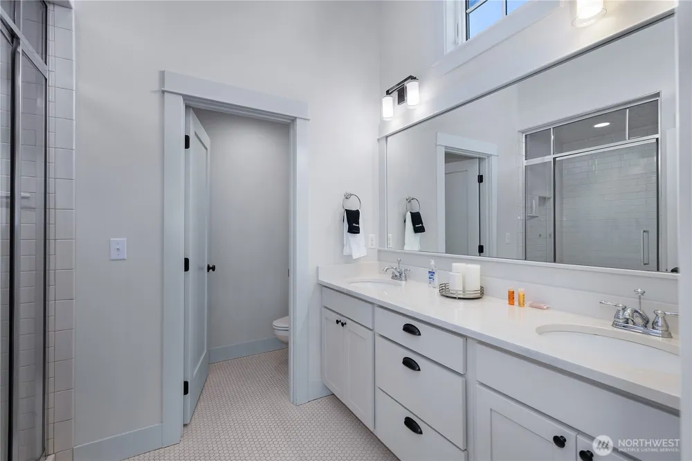 34 Seaside Lane Pacific Beach, WA 98571