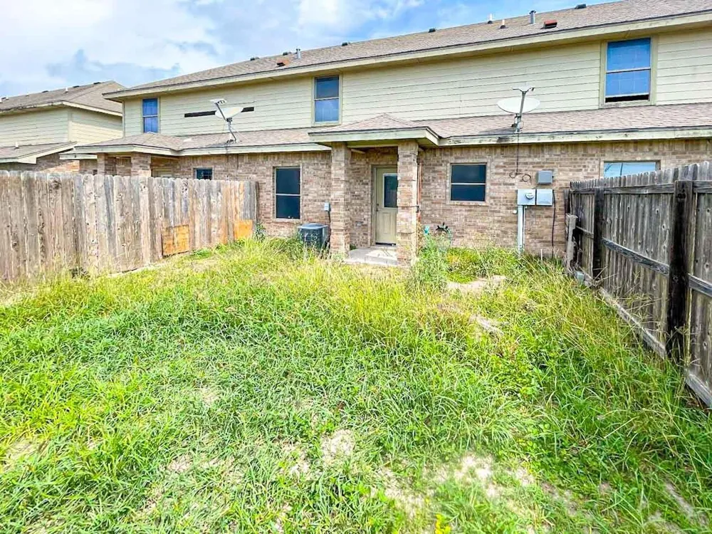 1023 Yellow Hammer Street Rio Grande City, TX 78582