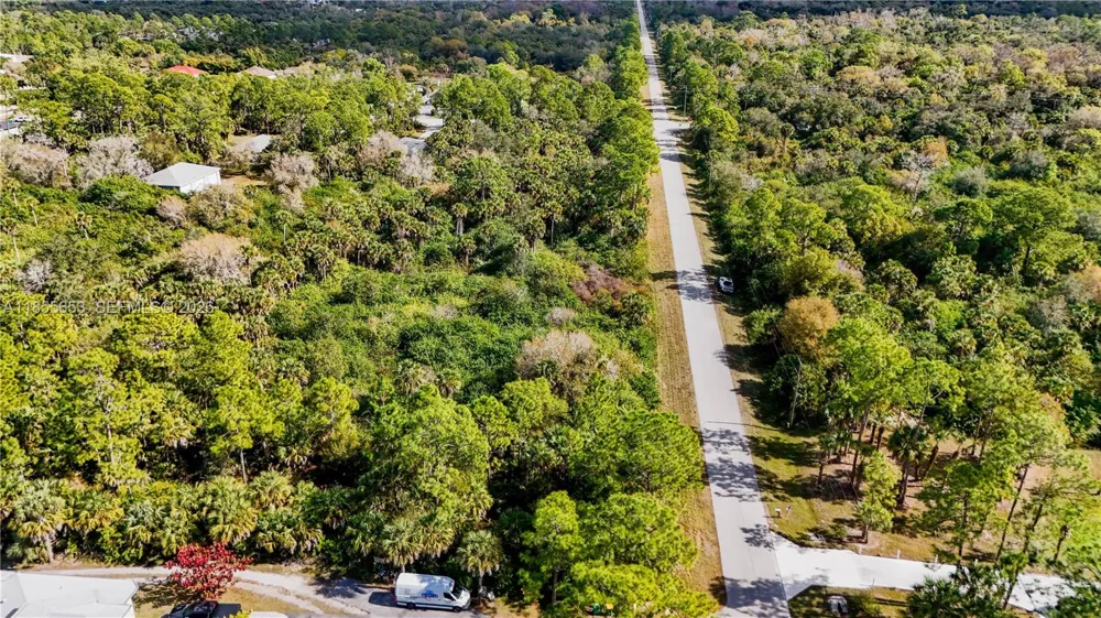 3132 SE 24 Ave Naples, FL 34117