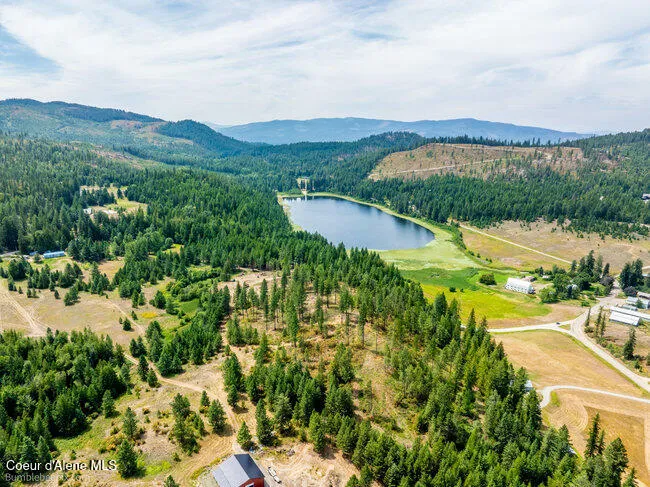 197 Schneiders Road Sagle, ID 83860
