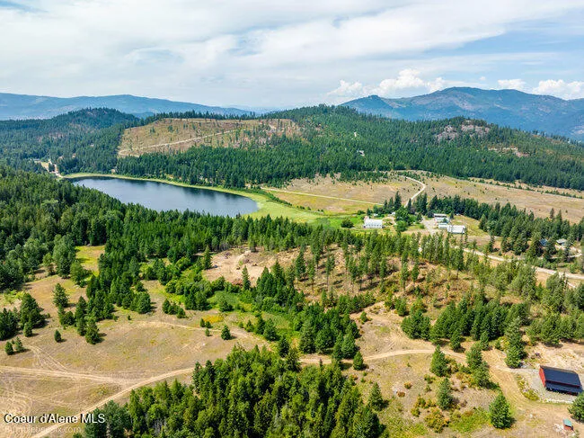 197 Schneiders Road Sagle, ID 83860