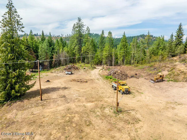 197 Schneiders Road Sagle, ID 83860