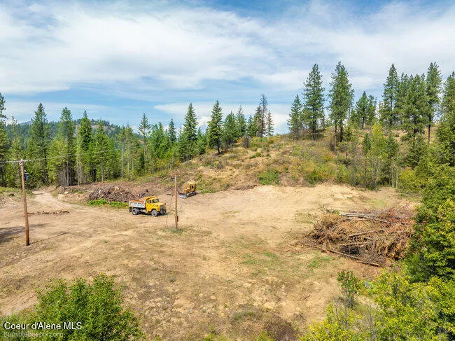 197 Schneiders Road Sagle, ID 83860