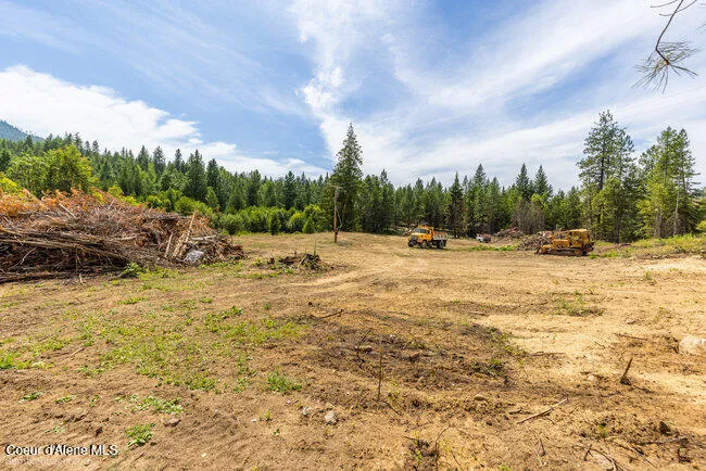 197 Schneiders Road Sagle, ID 83860
