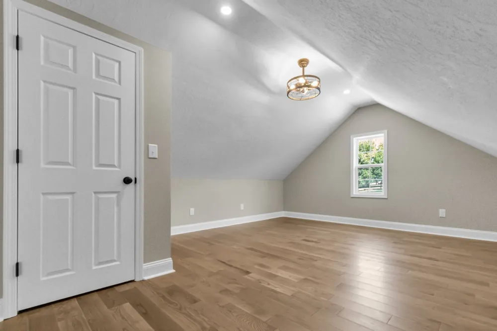 138 Tamatha Dr Paris, TN 38242