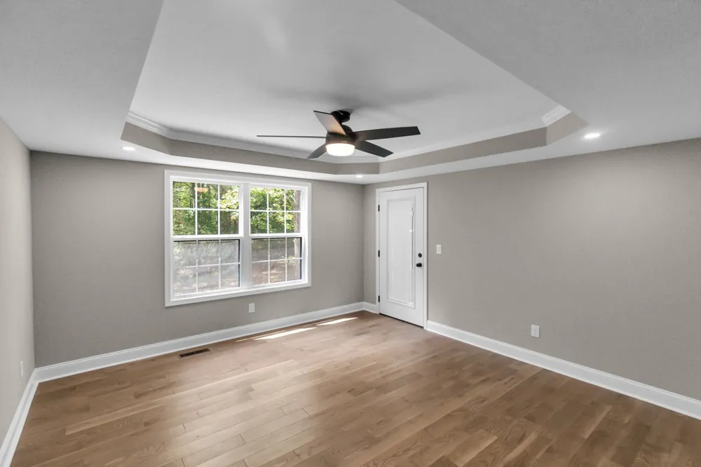 138 Tamatha Dr Paris, TN 38242
