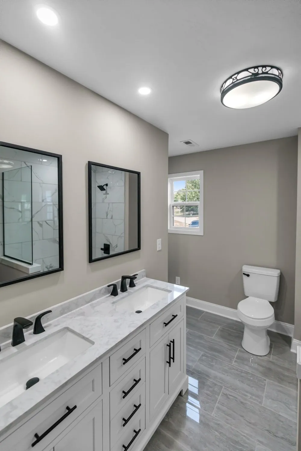 138 Tamatha Dr Paris, TN 38242