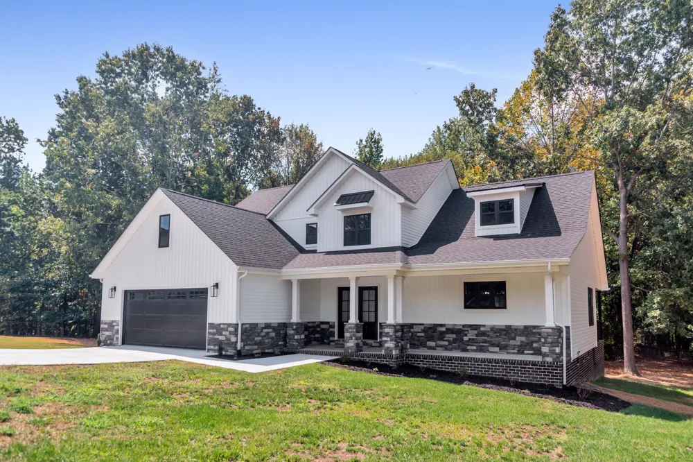 138 Tamatha Dr Paris, TN 38242