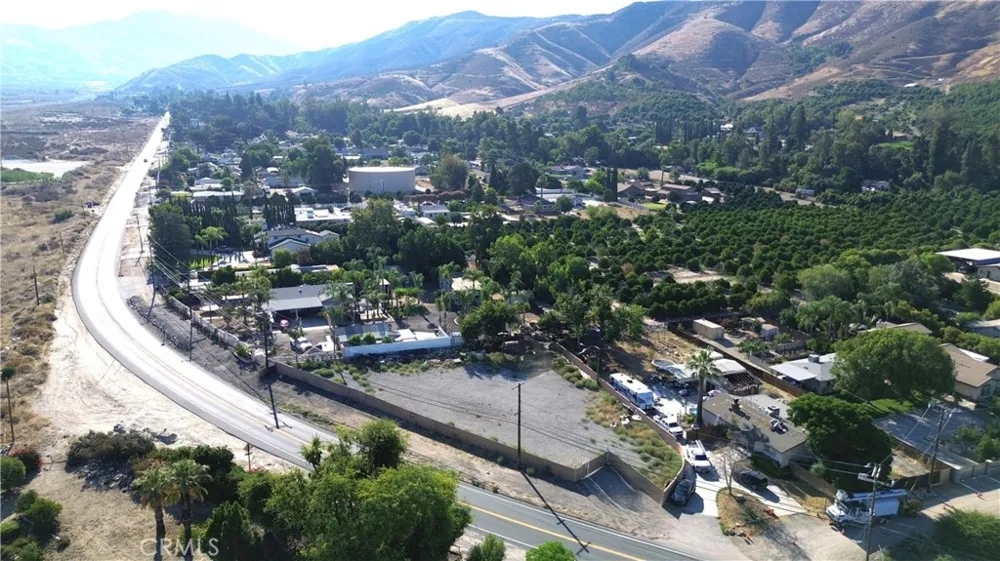 2456 Mill Creek Road Mentone, CA 92359