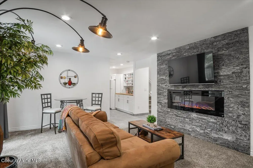 10569 FRIAR DRIVE ##B Hayden, ID 83835