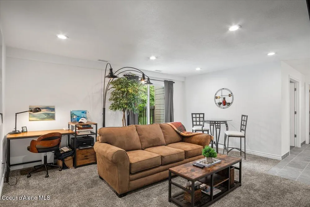10569 FRIAR DRIVE ##B Hayden, ID 83835