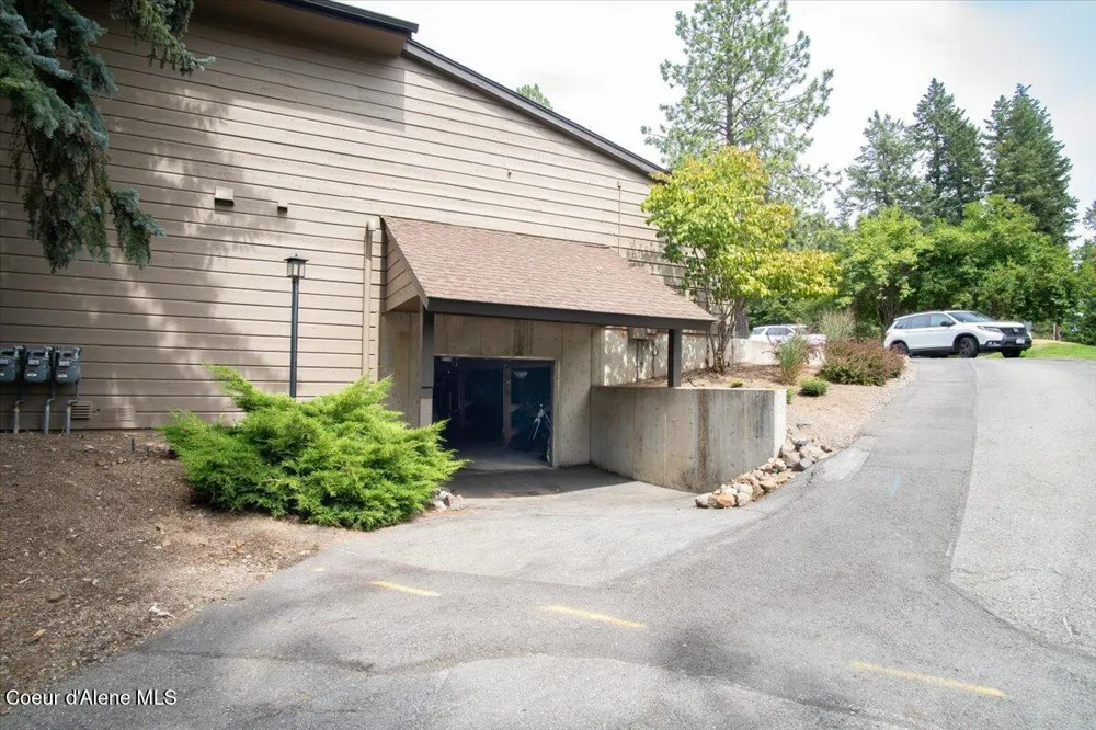 10569 FRIAR DRIVE ##B Hayden, ID 83835
