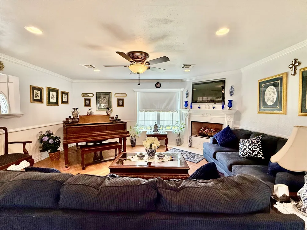 596 County Road 3425 Clifton, TX 76634