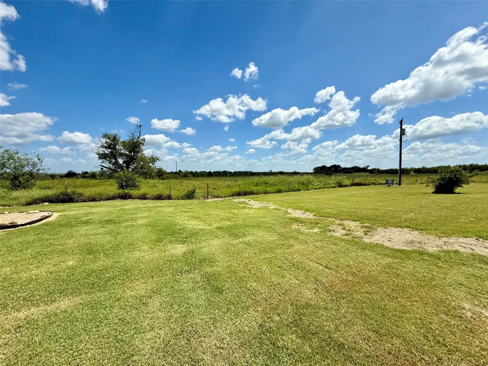 596 County Road 3425 Clifton, TX 76634