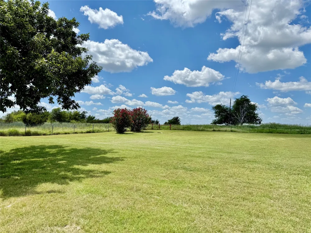 596 County Road 3425 Clifton, TX 76634