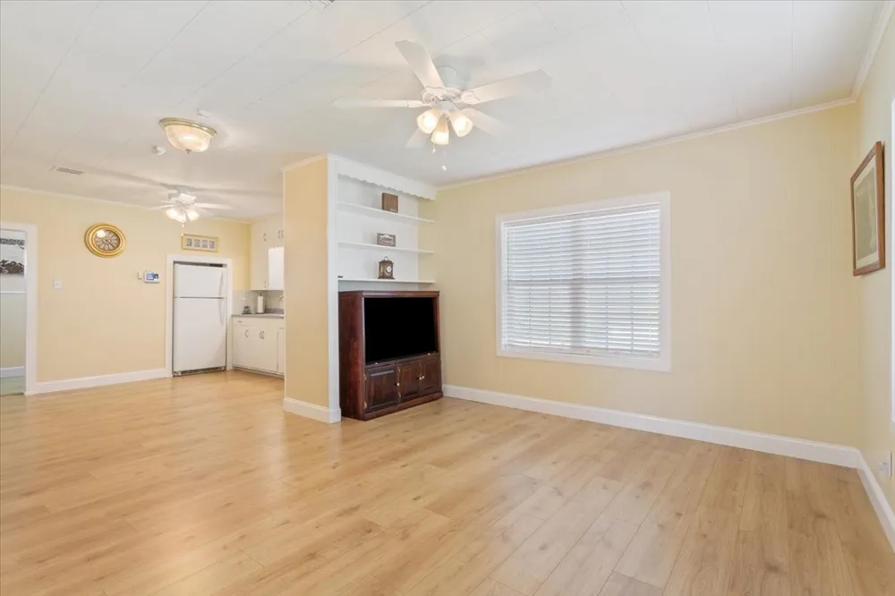 596 County Road 3425 Clifton, TX 76634