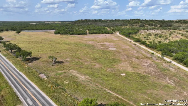 32 AC Fm 791 Falls City, TX 78113
