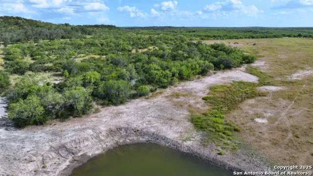 32 AC Fm 791 Falls City, TX 78113