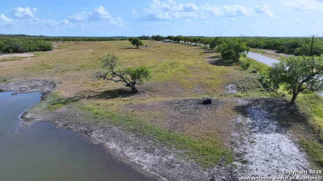 32 AC Fm 791 Falls City, TX 78113