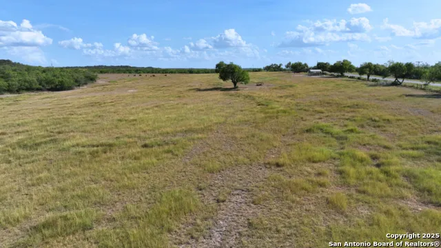32 AC Fm 791 Falls City, TX 78113