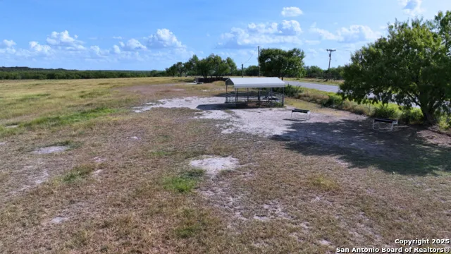 32 AC Fm 791 Falls City, TX 78113