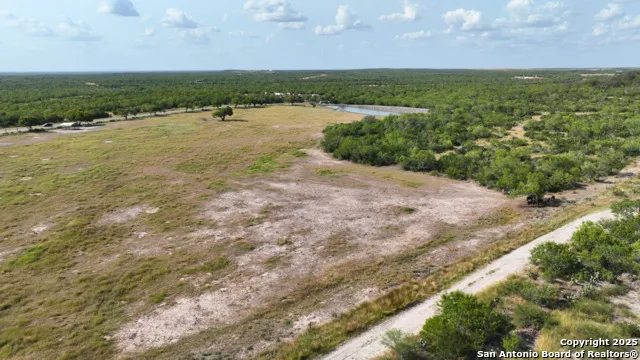 32 AC Fm 791 Falls City, TX 78113