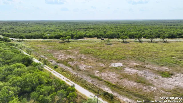 32 AC Fm 791 Falls City, TX 78113