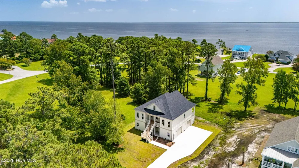 4007 Tarpon Drive Oriental, NC 28571
