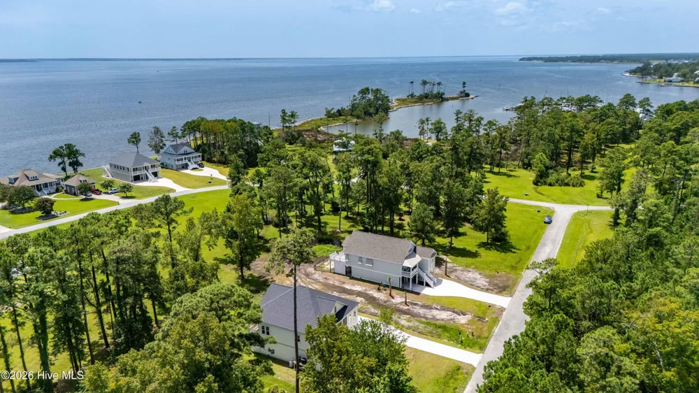 4007 Tarpon Drive Oriental, NC 28571
