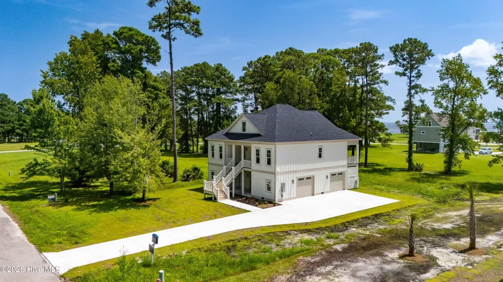 4007 Tarpon Drive Oriental, NC 28571