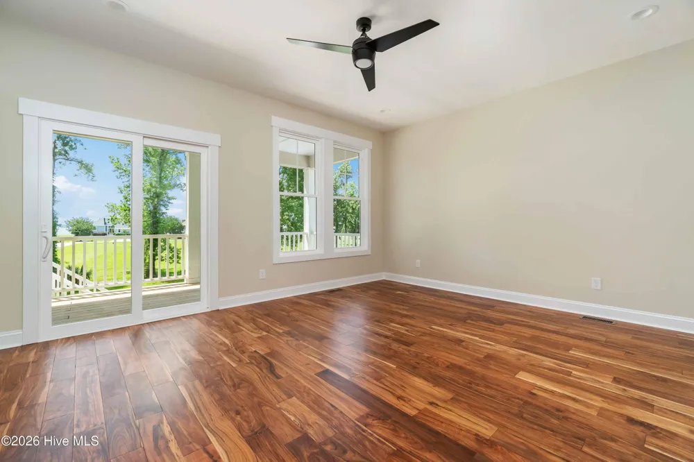 4007 Tarpon Drive Oriental, NC 28571