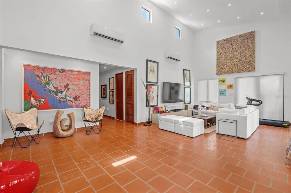 . LAKESIDE VILLAS #D4 Vega Alta, PR 00692