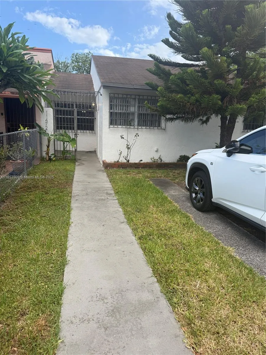 11472 SW 4th St Sweetwater, FL 33174