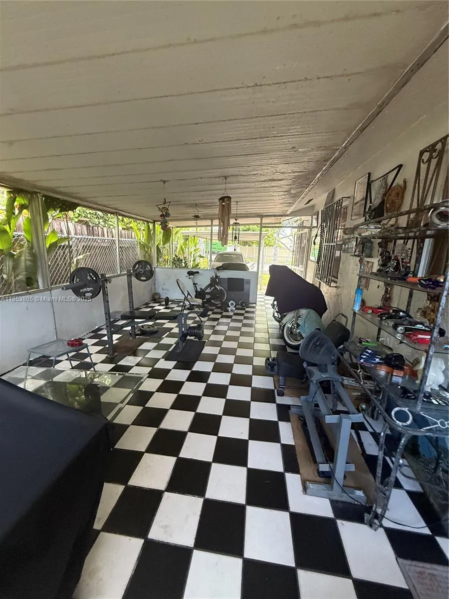 11472 SW 4th St Sweetwater, FL 33174