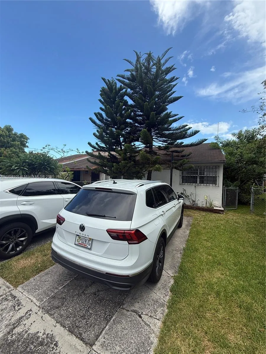 11472 SW 4th St Sweetwater, FL 33174
