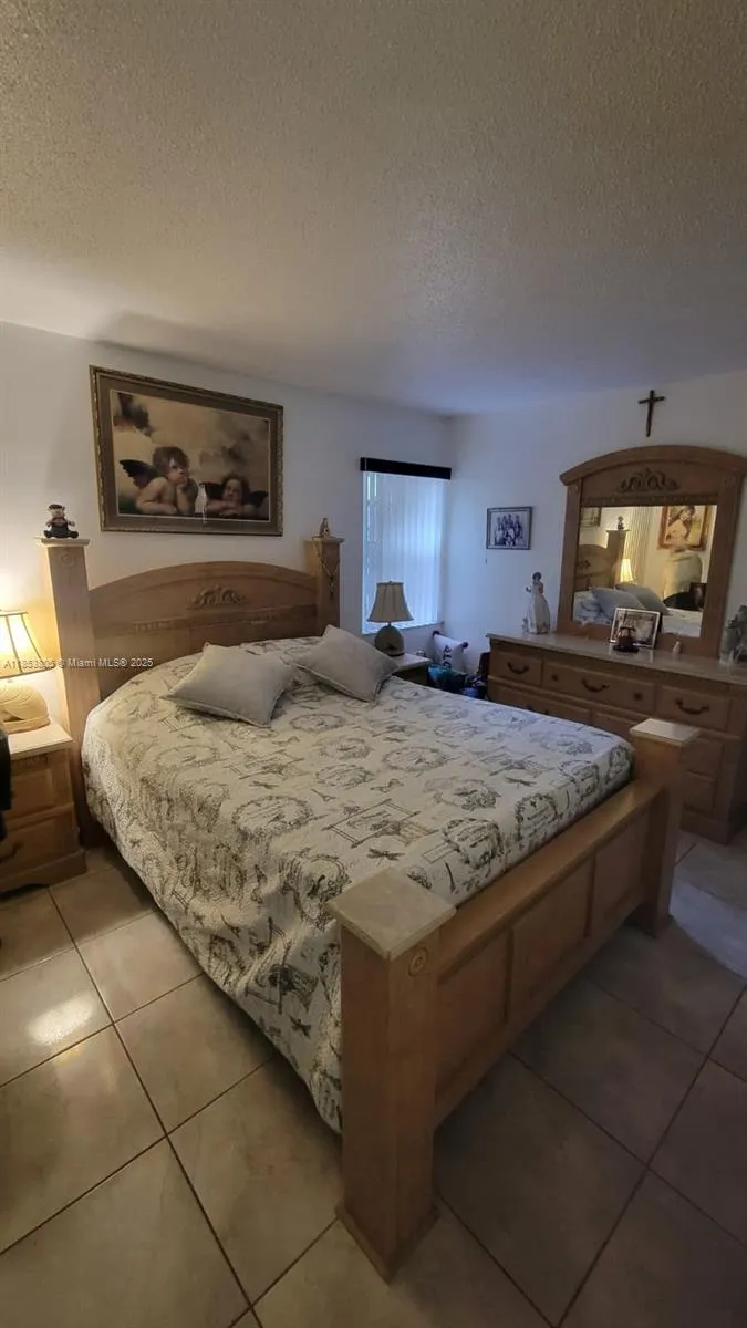 11472 SW 4th St Sweetwater, FL 33174
