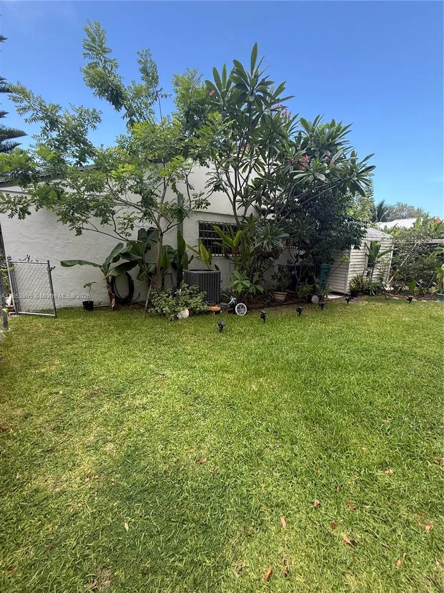 11472 SW 4th St Sweetwater, FL 33174