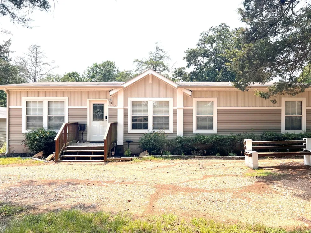 1079 Schuette Road New Ulm, TX 78950