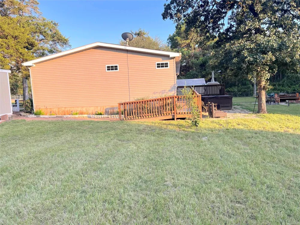 1079 Schuette Road New Ulm, TX 78950