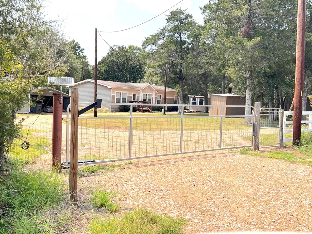 1079 Schuette Road New Ulm, TX 78950