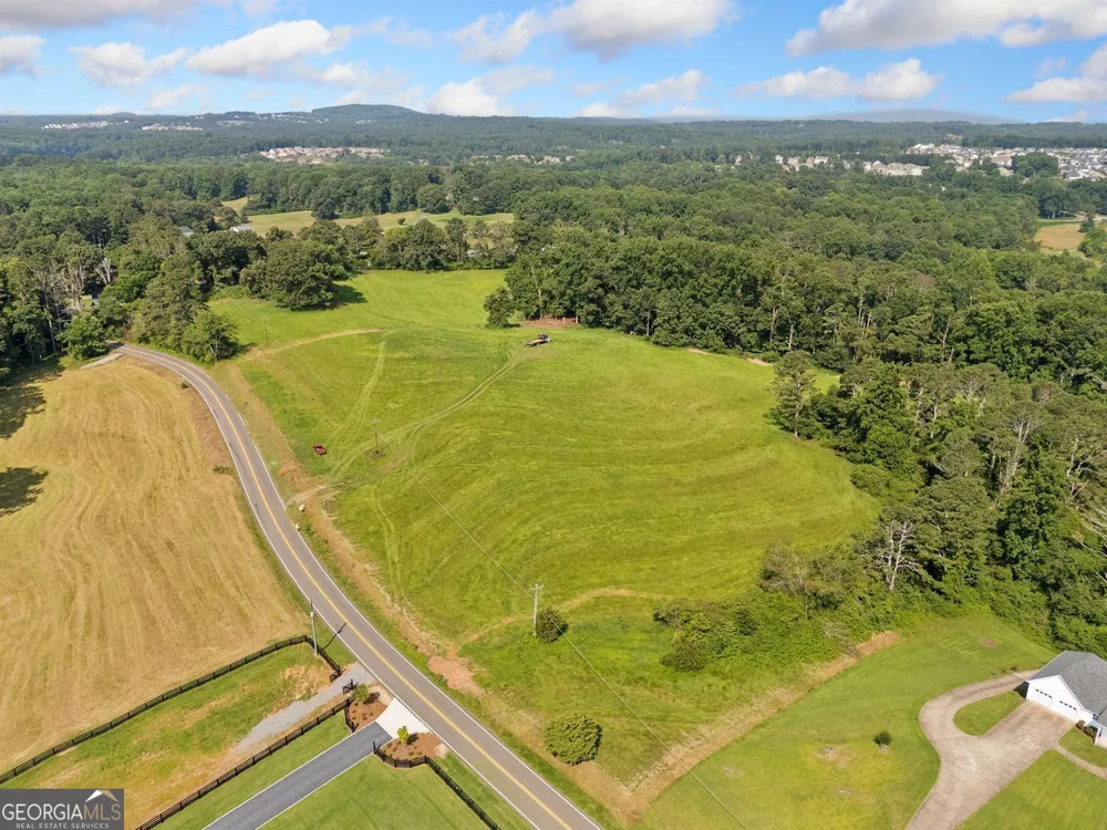 187 Long RD Ball Ground, GA 30107